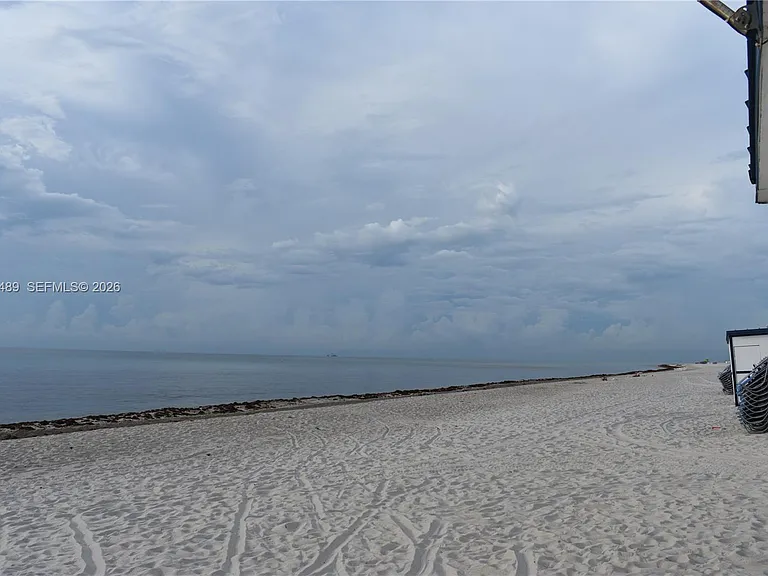 6365 Collins Ave #1211 — Photo 36
