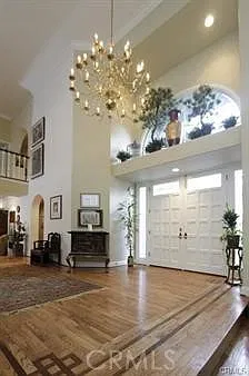 4 bed, 3.5 bath, 4576 sqft, $9,980 — Photo 4