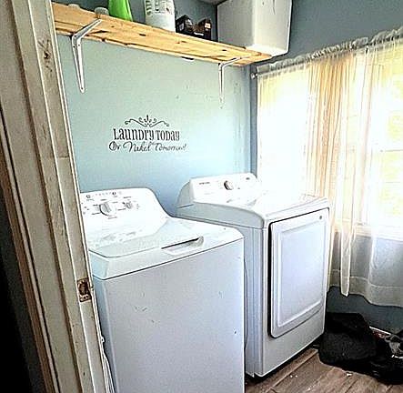 5th image of 103 Brooks St
