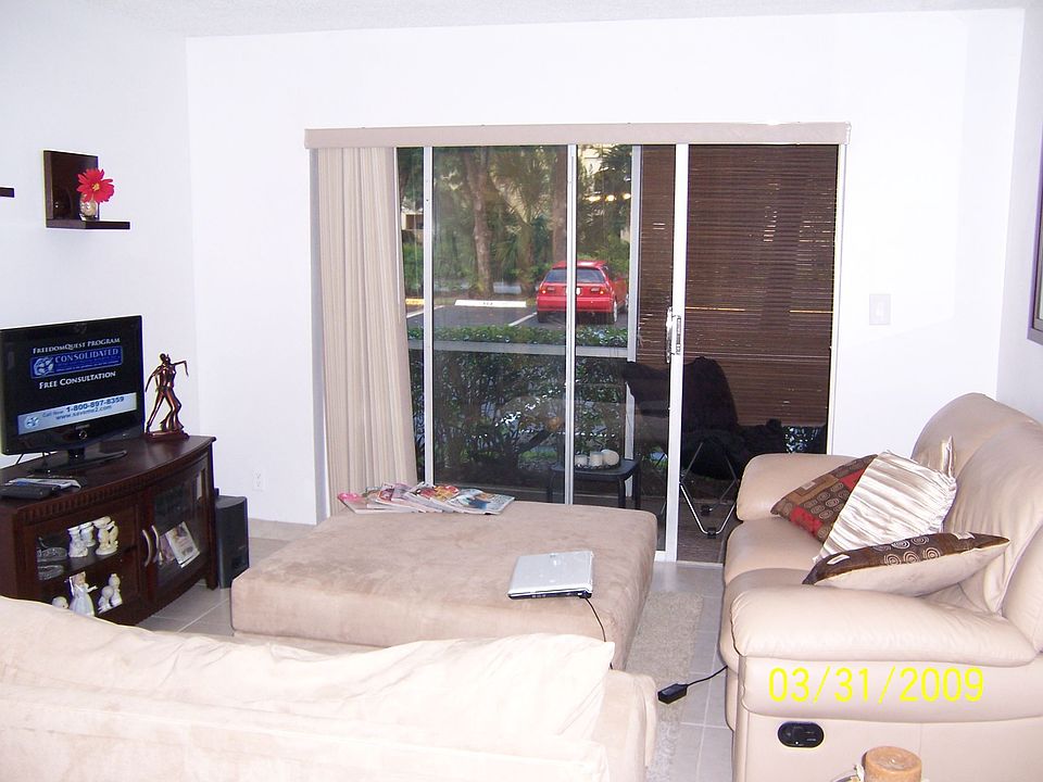 2nd image of 5 Jacaranda Dr APT 106