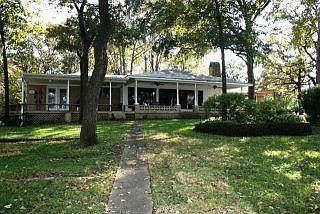 1st image of 4924 Alice Ln