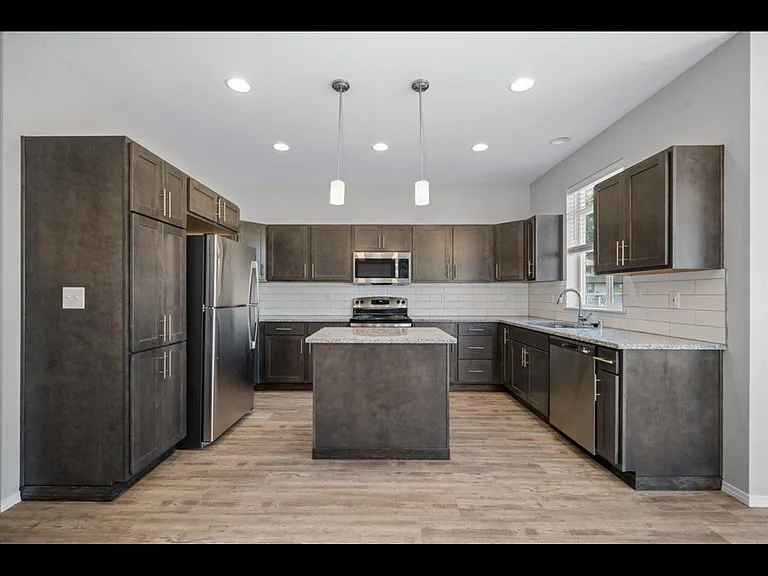 18315 E Desmet Ave — Photo 6