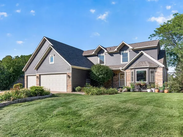 3569 Gershwin Ave N, Oakdale, MN 55128
