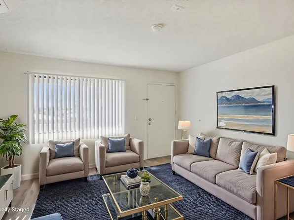 Village Square, 5025 Nellis Oasis Ln, Las Vegas, NV 89115