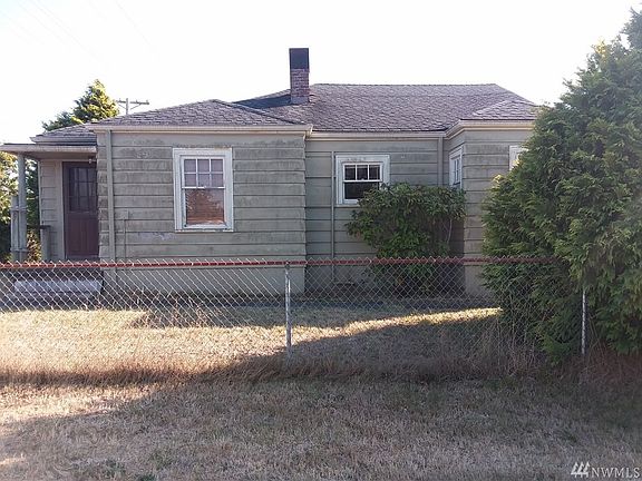 2nd image of 127 N Montesano St