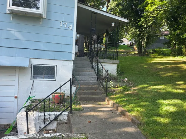 174 W Wadsworth Cir, Oak Ridge, TN 37830