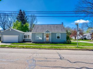 2048 Congo St, Akron, OH 44305