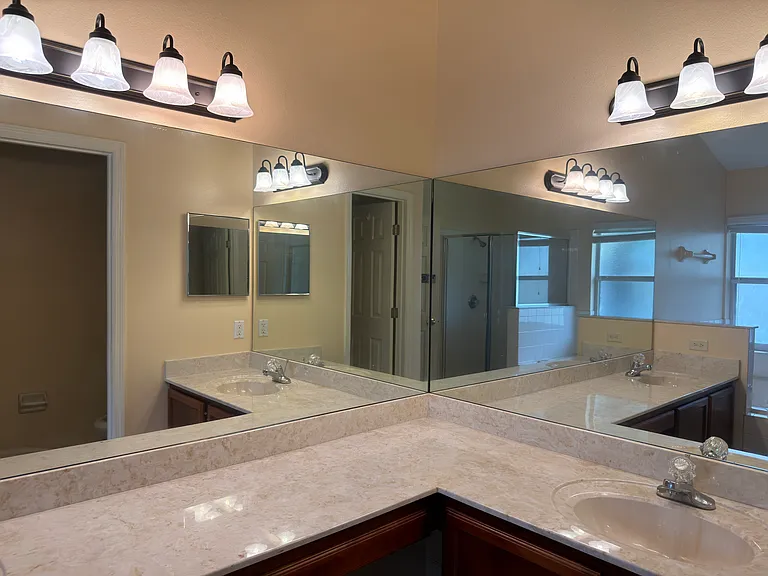 Primary_Bathroom