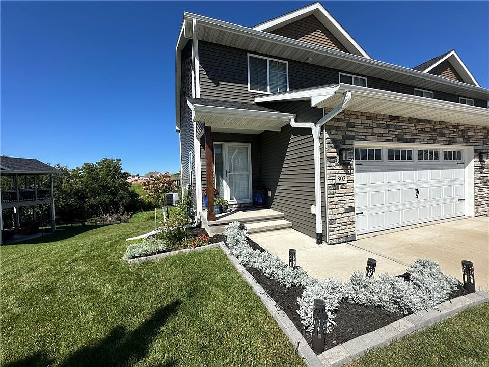 1st image of 803 Hillside Dr