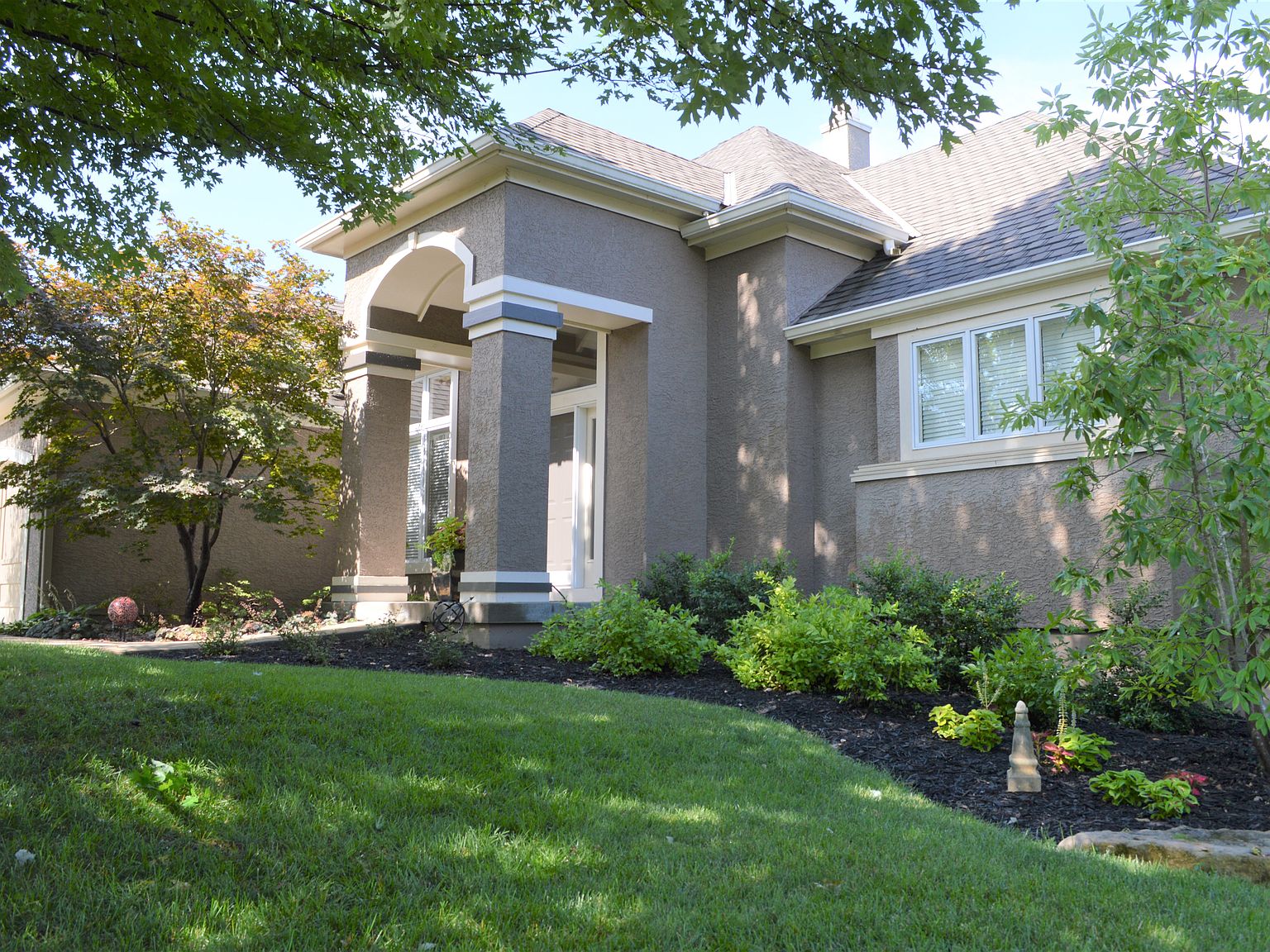 15450 Ironhorse Cir, Leawood, KS 66224 Zillow