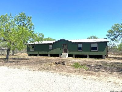 435 North Trail, Pleasanton, TX, 78064