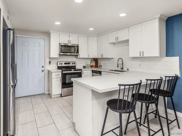 615 Beyer Way Unit 602, San Diego, CA 92154