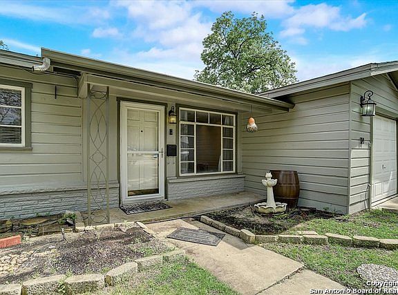 3rd image of 114 NORFOLK PL