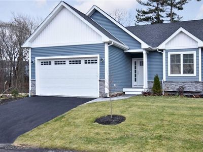51 Deer Run Xing UNIT 42, East Greenwich, RI, 02818
