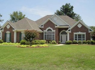 274 Lakeover Dr E, Columbus, MS 39702