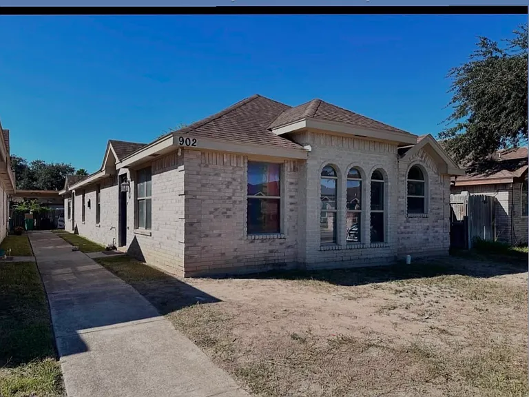 902 S Palm Dr #2 — Photo 3