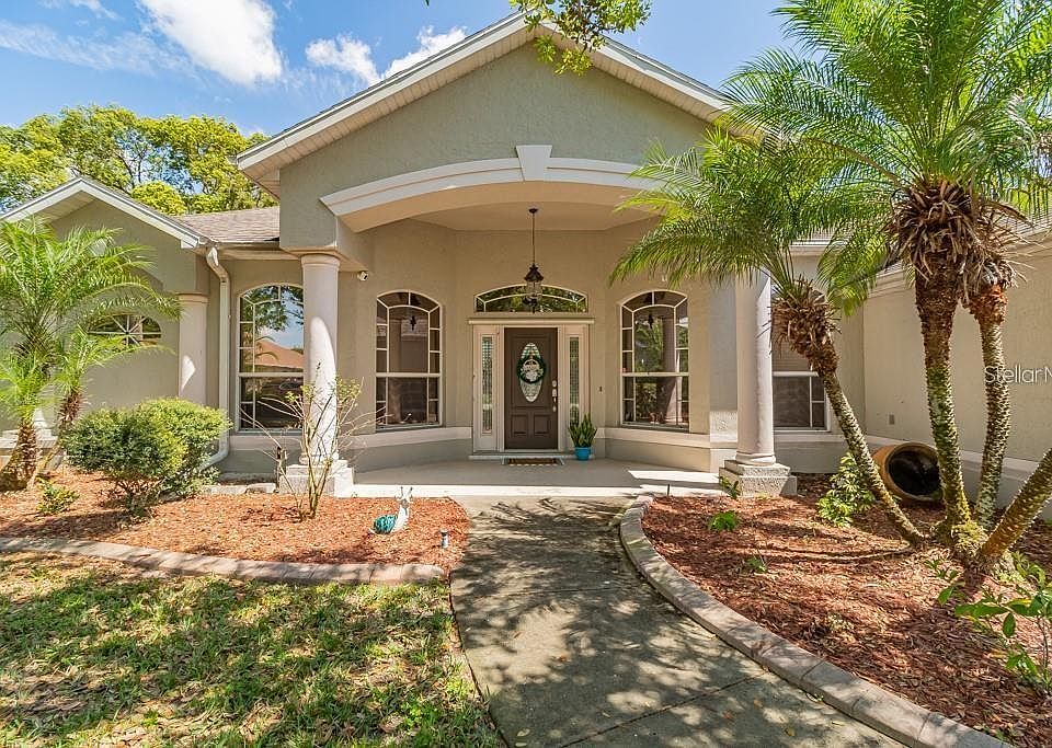 1st image of 217 Hammock Oak Cir