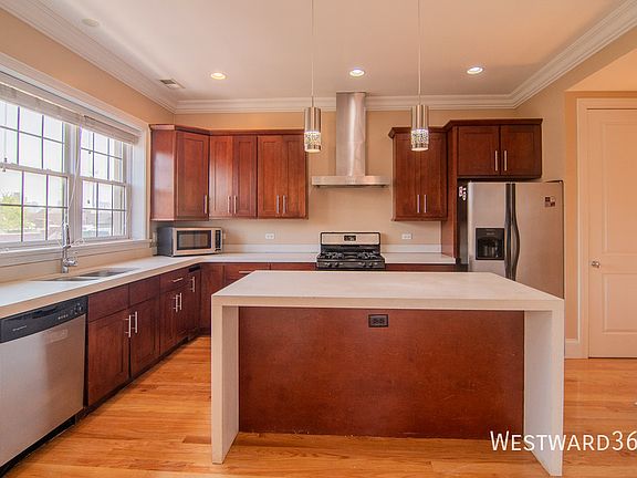 5th image of 3718 N Wilton Ave APT 5