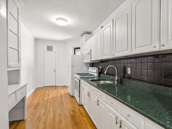 828 Gerard Ave APT J, Bronx, NY 10451