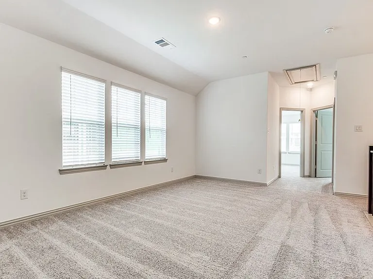 8713 Phoebe Rd — Photo 10