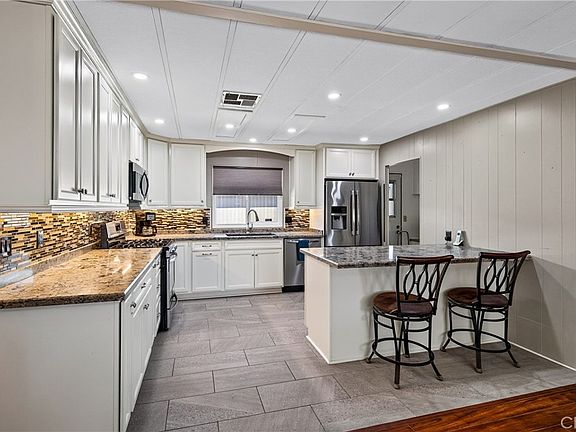 4th image of 2829 Chamise Way