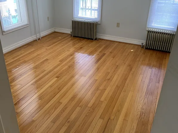 11 W North St #1, Waynesboro, PA 17268