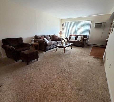 2nd image of 74 Riverview Ct