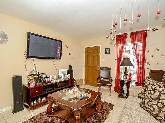 4th image of 9036 Kempwood Dr
