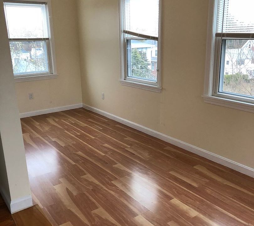 2nd image of 314 Kittredge St APT 5