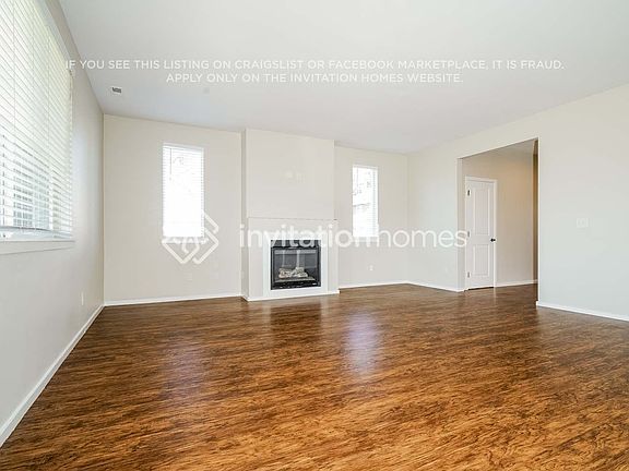 4th image of 2204 166th Street Ct E