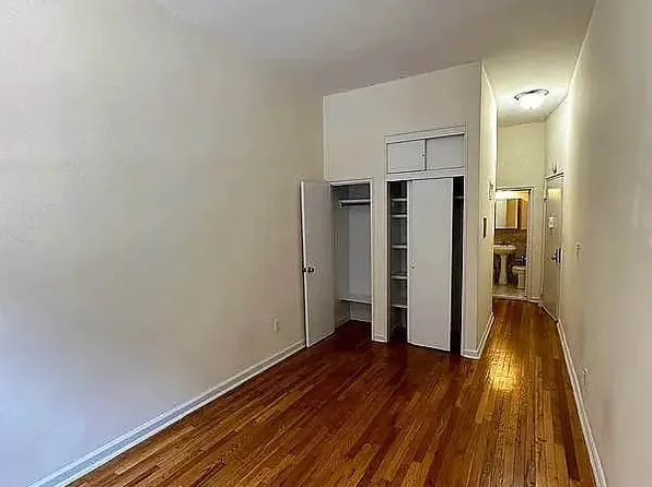 317 East 90th Street image 2 of 4