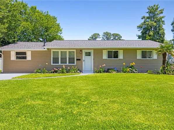 720 Farnham Ln, Virginia Beach, VA 23455