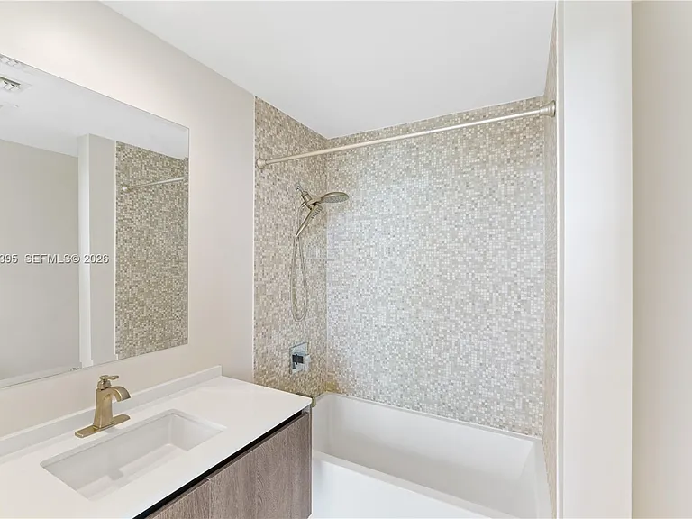 88 SW 7th St #712 — Photo 18