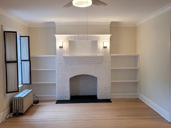 3rd image of 1462 W Carmen Ave Unit 1