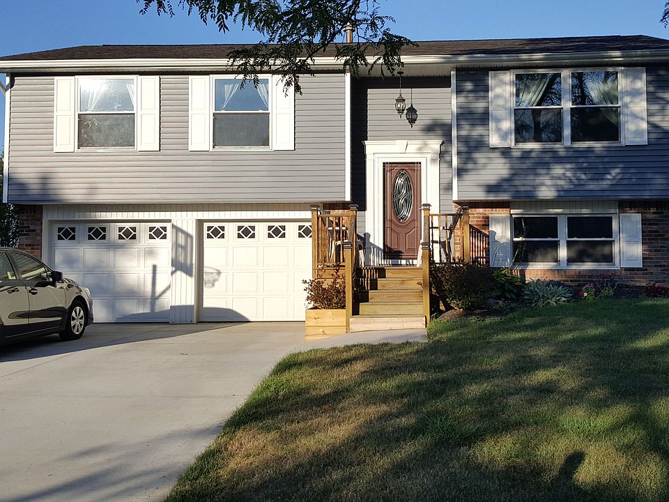 1st image of 105 Chapel Glen Dr
