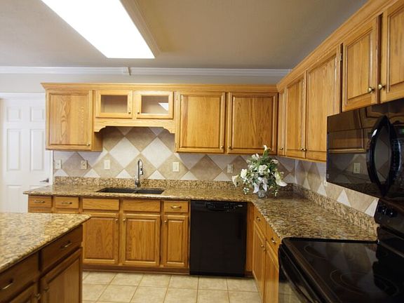 5th image of 2315 Karat Dr