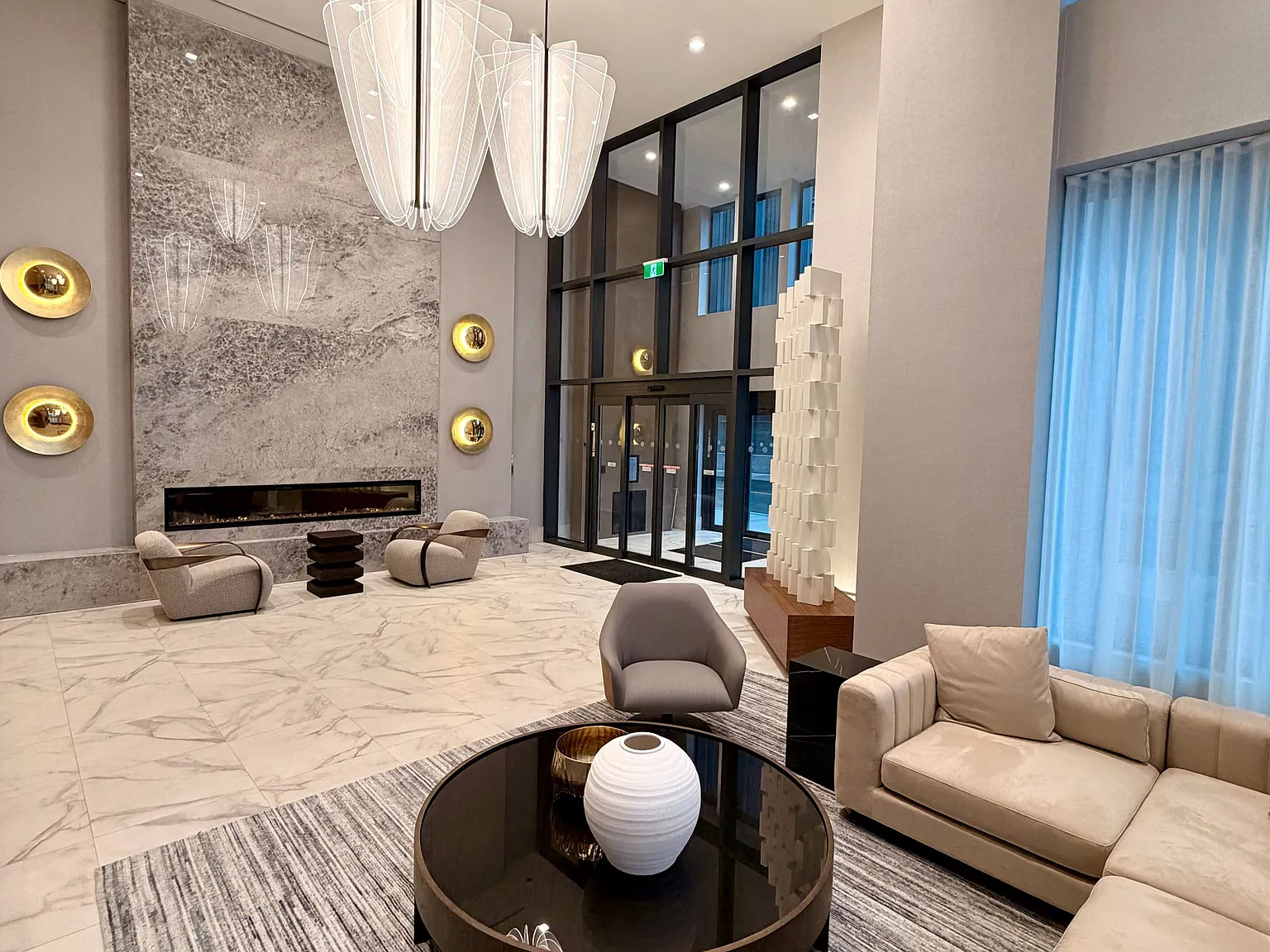 2 bed, $2,100 — Photo 2