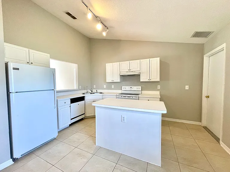 2429 Abalone Blvd — Photo 27