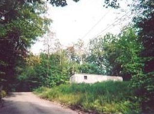 75 N Shore Dr, Brackney, PA 18812