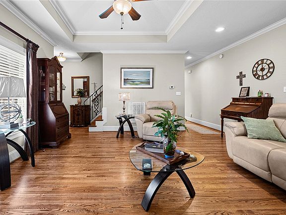 3rd image of 437 Ambiance Ct
