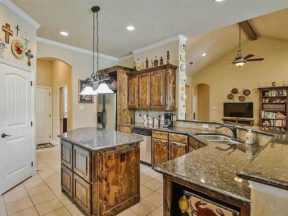 5th image of 168 Noelle Ln