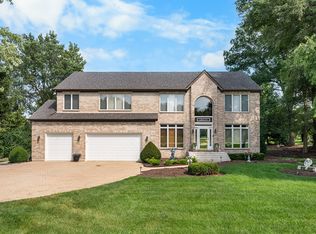 4N331 Augusta Dr, West Chicago, IL 60185