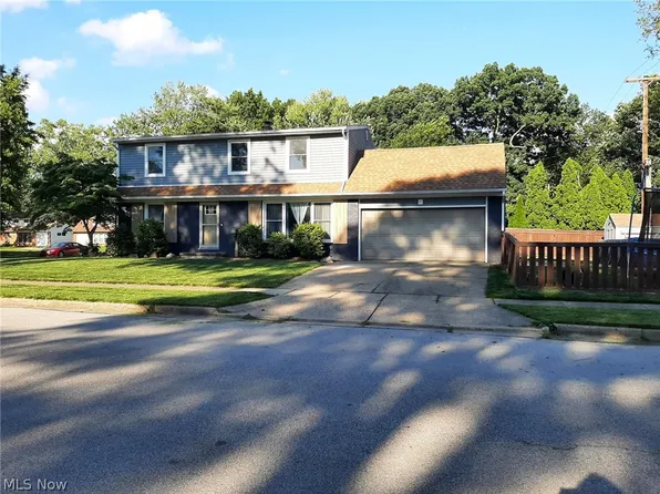 3309 Kilarney St, Cuyahoga Falls, OH 44221