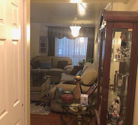 3rd image of 3234 Fairway Dr