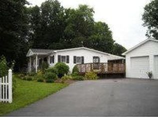 440 Clover Ln, Lerona, WV 25971