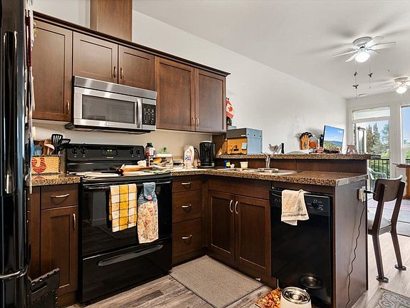 5th image of 8531 Young Rd #313