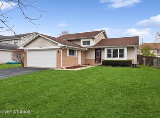 1674 Boulder Ridge Dr, Bolingbrook, IL 60490