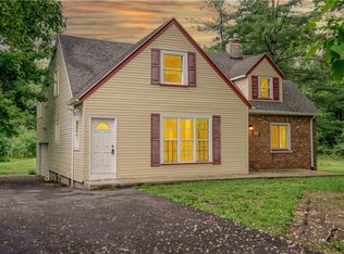 1456 E River Rd, Rochester, NY 14623