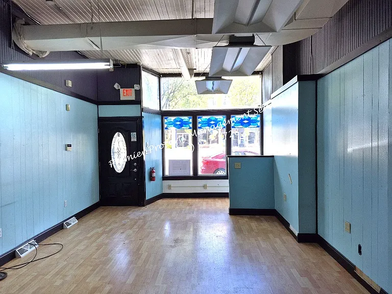 916 3rd Ave #1 — Photo 3