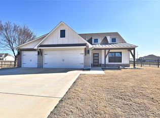 8901 N 63rd Ave E, Owasso, OK 74055